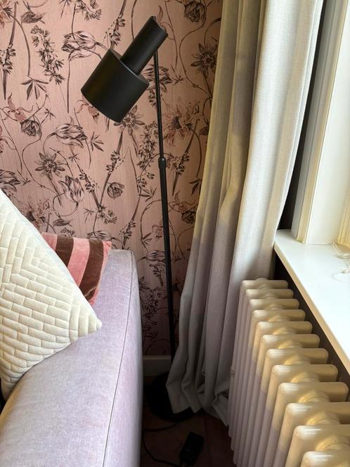 Vloerlamp karwei Nordin zwart, Huis en Inrichting, Lampen | Vloerlampen, Zo goed als nieuw, 150 tot 200 cm, Metaal, Ophalen
