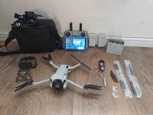Dji mini 4 pro fly more combo met Smart controller, Audio, Tv en Foto, Drones, Zo goed als nieuw, Drone met camera, Ophalen
