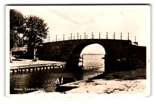 Sloten, Lemster-Poort. Lees beschrijving, Verzamelen, Ansichtkaarten | Nederland, Gelopen, Friesland, 1940 tot 1960, Verzenden
