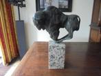Theo Mackaay.Bison op sokkel.Gesigneerd.Perfekte staat., Antiek en Kunst, Ophalen of Verzenden