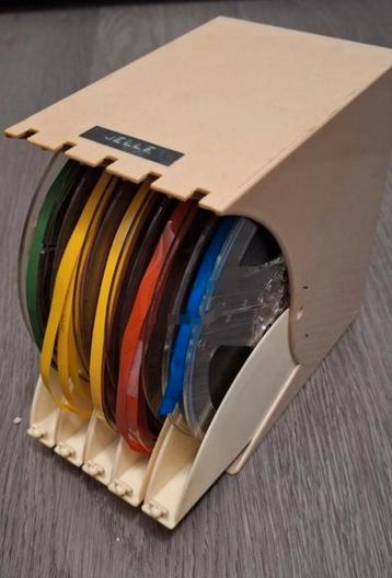 Bandrecorder banden  beschikbaar voor biedingen