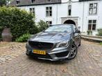 Mercedes-Benz CLA-Klasse 180 OrangeArt Edition LICHTE SCHADE, Auto's, Mercedes-Benz, Automaat, CLA, Zwart, Alcantara