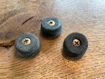 3 Rubber met schroef.  (MB-B) beschikbaar voor biedingen