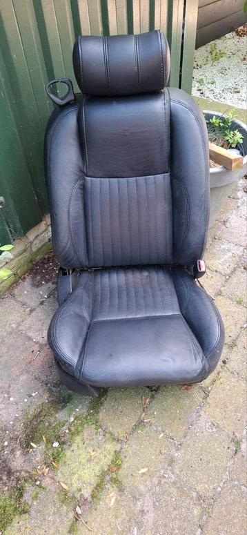 Ford Thunderbird Lederen Bijrijdersstoel (2002+) beschikbaar voor biedingen