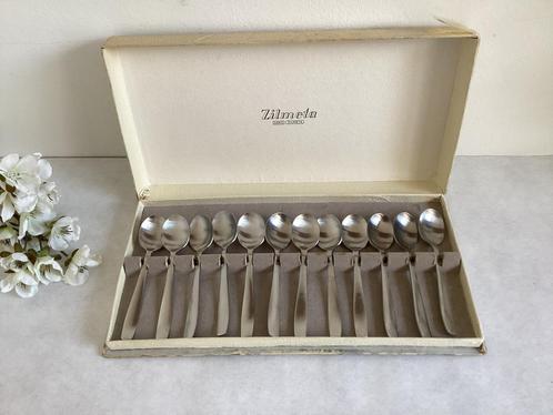 12 Theelepels Gero Zilmeta model 515 Rumba originele doos., Antiek en Kunst, Antiek | Bestek, Ophalen of Verzenden