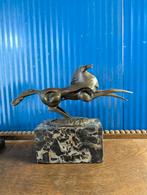 Bronzen beeld .art deco stijl. Paard, Antiek en Kunst, Kunst | Designobjecten, Ophalen of Verzenden