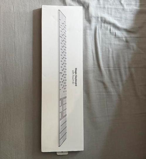Apple Magic Keyboard + Touch ID, Computers en Software, Toetsenborden, Zo goed als nieuw, Ophalen of Verzenden