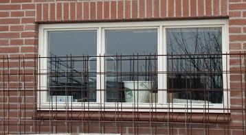 Hardhouten raam dubbel glas 175 x 80 beschikbaar voor biedingen