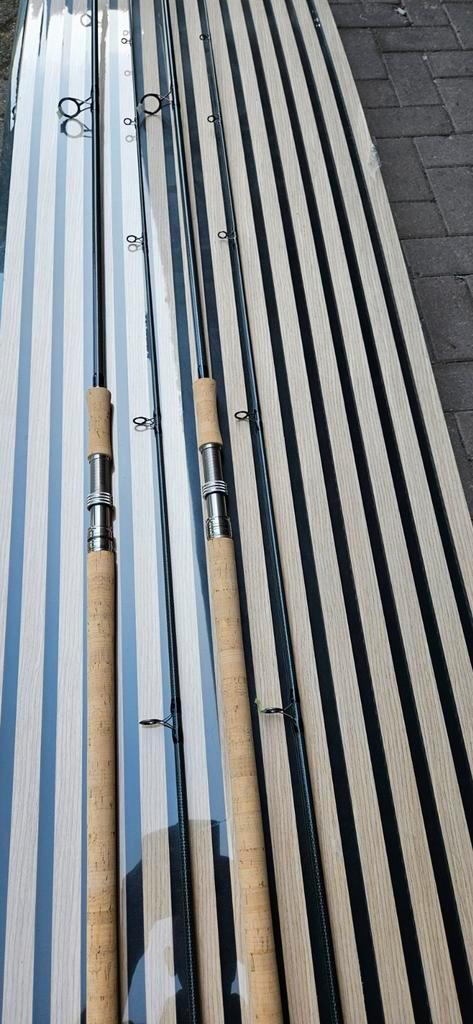 Tekoop 2 Century Armalite 12ft 2.5lbs prijs pst!, Watersport en Boten, Hengelsport | Karpervissen, Zo goed als nieuw, Werphengel