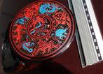 Rode bamboe lakdoos , deksel, Thailand. 9 dieren. Diam 11cm, Ophalen