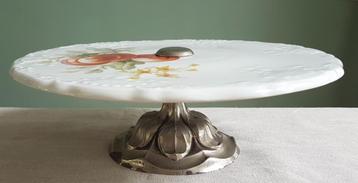 Oude taartschaal op voetje, perzik, Porcelaine G.L.Limoges beschikbaar voor biedingen