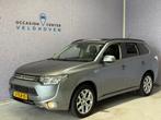 Mitsubishi Outlander 2.0 PHEV Instyle+ // TREKHAAK // SUNROO, Zwart, 4 cilinders, Adaptive Cruise Control, Bedrijf