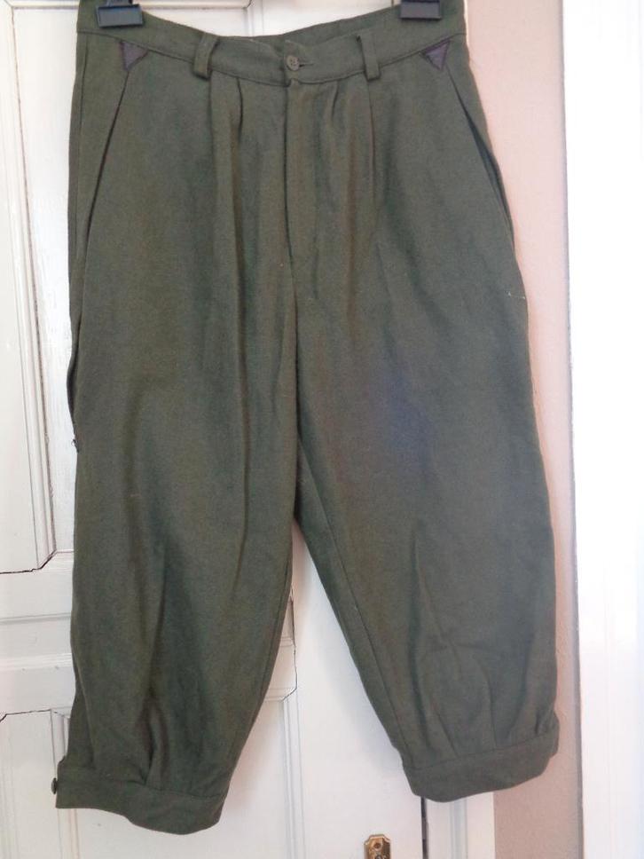 CLARK wollen 3/4 broek:mt S, Kleding | Heren, Broeken en Pantalons, Zo goed als nieuw, Maat 46 (S) of kleiner, Groen, Ophalen of Verzenden