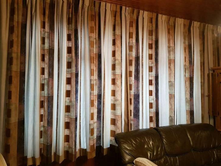Mooie bruin/beige overgordijnen!!, Huis en Inrichting, Stoffering | Gordijnen en Lamellen, Zo goed als nieuw, 150 tot 200 cm, 200 cm of meer