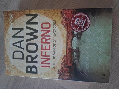 Boek Dan Brown - Inferno, Boeken, Thrillers, Gelezen, Nederland, Ophalen of Verzenden