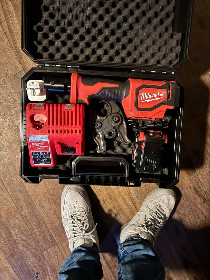 Milwaukee M18 Force Logic Perstang, Doe-het-zelf en Verbouw, Gereedschap | Overige machines, Zo goed als nieuw, Ophalen of Verzenden