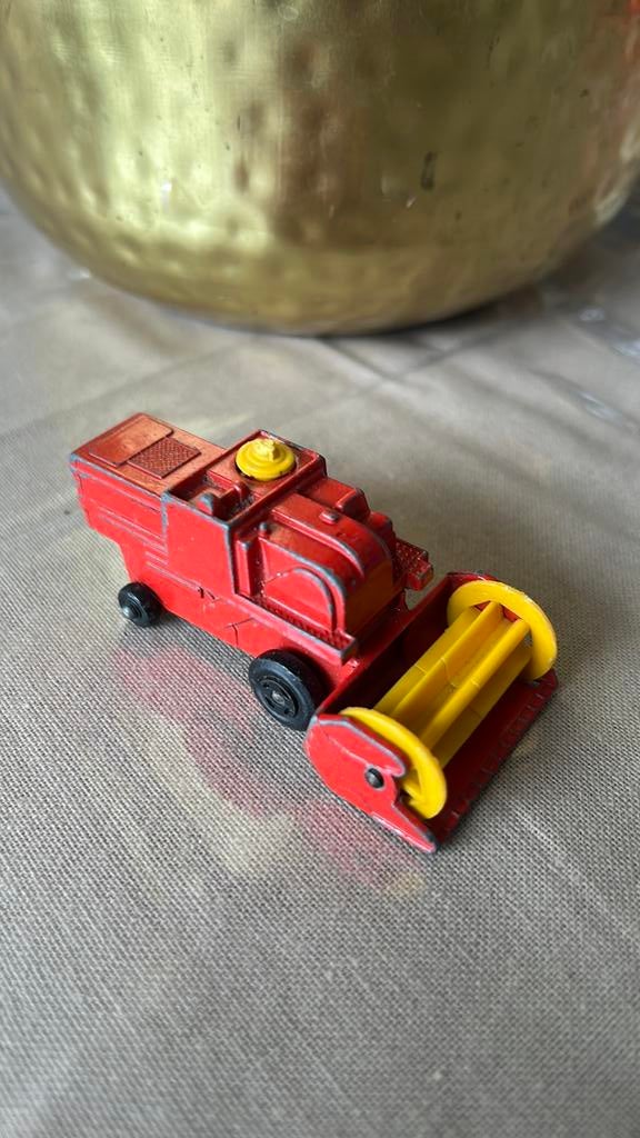 Vintage 1977 Matchbox Red Combine Harvester #51, Ophalen of Verzenden, Zo goed als nieuw, Auto