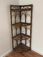 Hoekkastje rotan. Prima staat, Ophalen, Minder dan 50 cm, Zo goed als nieuw, Minder dan 100 cm