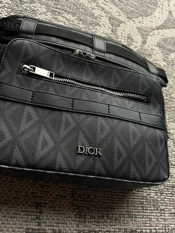 Dior-stijl schoudertas / crossbody (niet origineel) beschikbaar voor biedingen