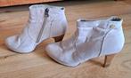 Enkellaarsjes S. Oliver - Maat 39 Licht grijs Suede met hak, Ophalen of Verzenden, S.Oliver, Grijs, Sneakers of Gympen