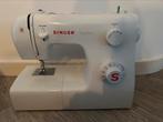 Singer Tradition 2250, Hobby en Vrije tijd, Ophalen, Zo goed als nieuw, Naaimachine, Singer