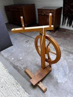 Houten spinnenwiel, Ophalen, Gebruikt, Spinwol