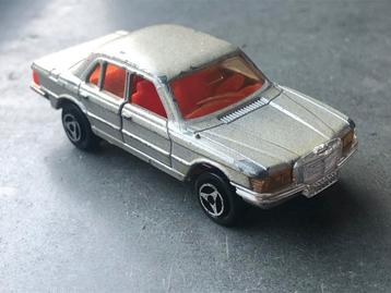 Modelauto van Majorette no. 249 Mercedes 450 SE beschikbaar voor biedingen