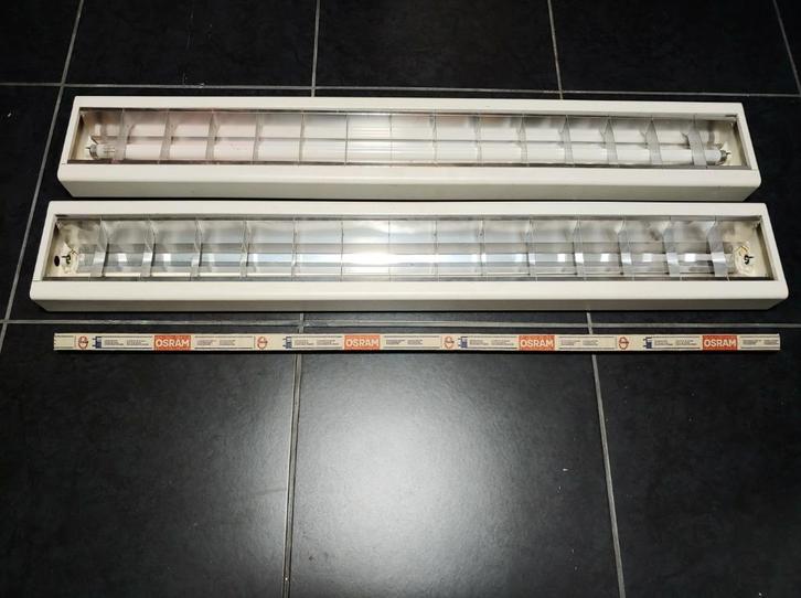 Mooie tl bak armatuur met nieuwe tl lamp afm. 125X18cm, Doe-het-zelf en Verbouw, Bouwverlichting, Gebruikt, Lamp met armatuur