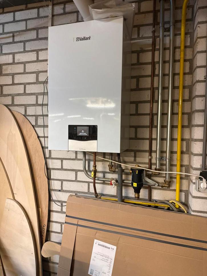 Jonge Vaillant EcoTec Plus ketel zo goed als nieuw, Doe-het-zelf en Verbouw, Geisers en Boilers, Zo goed als nieuw, Boiler, Aardgas