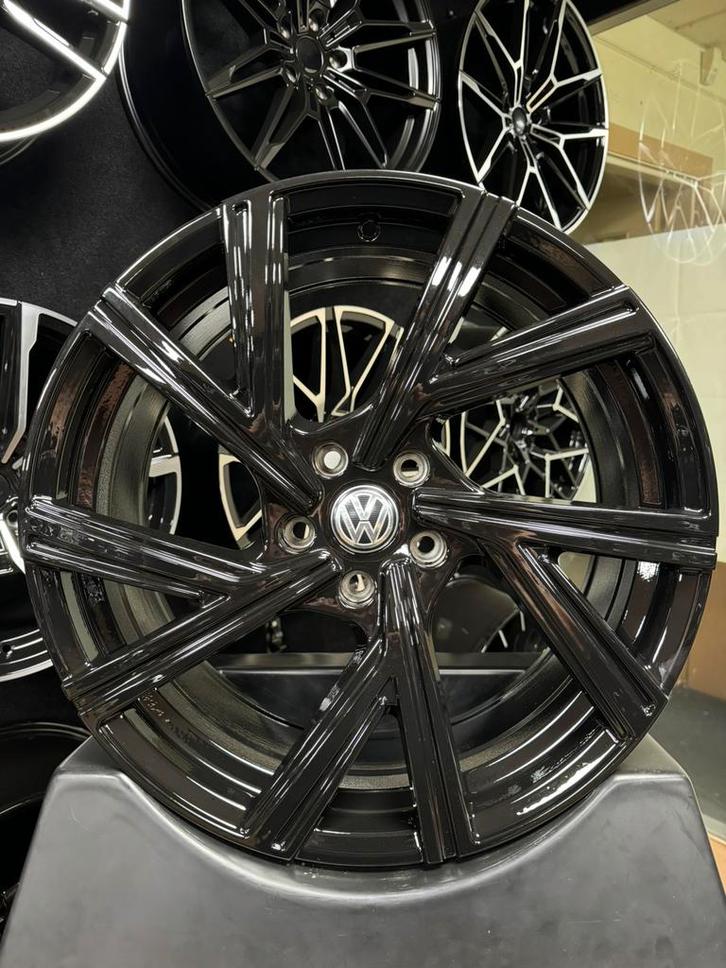 18 inch velgen voor Volkswagen Bergamo R look 5x112 Golf 7 8, Auto-onderdelen, Banden en Velgen, Velg(en), 18 inch, Personenwagen