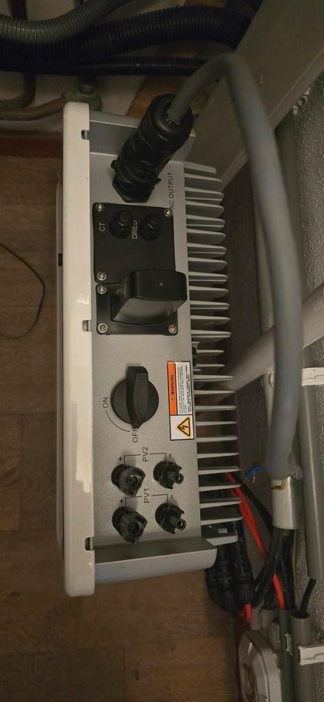 Goodwe Omvormer 36kW - Zonne-energie, Doe-het-zelf en Verbouw, Overige Doe-het-zelf en Verbouw, Gebruikt, Ophalen of Verzenden