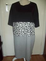NIEUW! Trendy zwart grijs animal print jurk maat 0XL 44 46, Verzenden, Nieuw, Maat 42/44 (L), Zwart