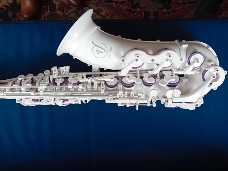 tenor sax van vibrato, Muziek en Instrumenten, Blaasinstrumenten | Saxofoons, Gebruikt, Alt, Met koffer, Ophalen of Verzenden