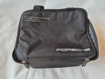 PORSCHE tas +/- 300x200x120mm beschikbaar voor biedingen