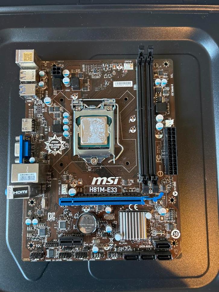 ATX mid‑tower pc‑behuizing met MSI H81M-E33 Moederbord, Computers en Software, Moederborden, Gebruikt, Intel, DDR3, Ophalen