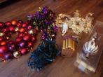 Kerstpullen - piek - lampjes - krans met ballen - decoratie, Diversen, Kerst, Ophalen of Verzenden, Zo goed als nieuw