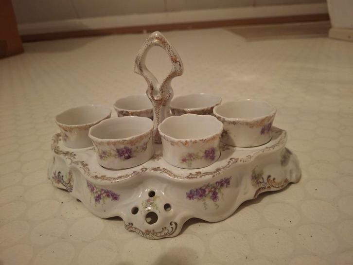 Antieke Erdmann Schlegelmilch Eierhouder, Antiek en Kunst, Antiek | Keramiek en Aardewerk, Ophalen of Verzenden