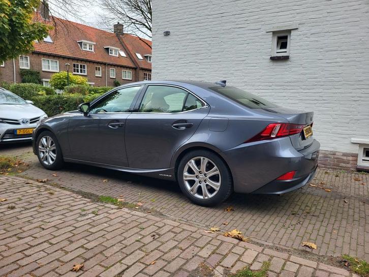 Lexus IS 300H Luxury Line Hybrid 2014, Auto's, Lexus, Particulier, IS, Achteruitrijcamera, Bluetooth, Climate control, Cruise Control