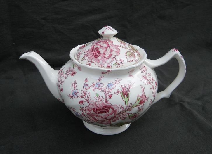 Johnson Brothers ROSE CHINTZ Puntgave theepot 0,9 ltr inhoud, Huis en Inrichting, Keuken | Servies, Zo goed als nieuw, Overige typen