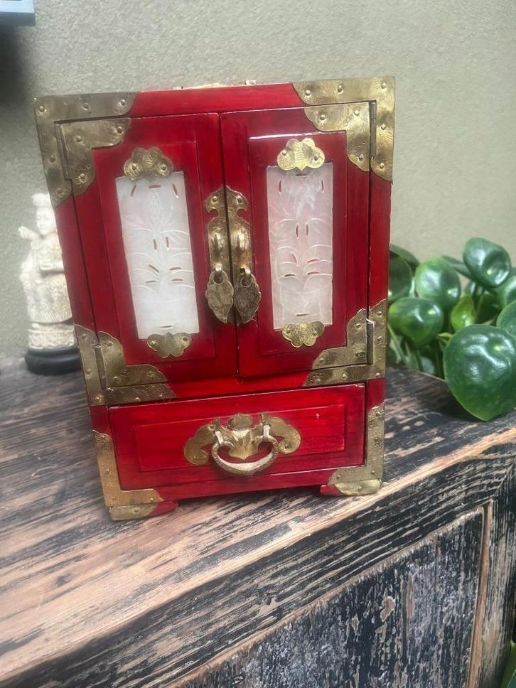 Chinees sieradenkastje jade chinese kist kast juwelenkist, Antiek en Kunst, Kunst | Niet-Westerse kunst, Ophalen of Verzenden
