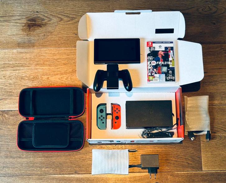 Zgan! Nintendo Switch V2 2019 met Fifa, Spelcomputers en Games, Spelcomputers | Nintendo Switch, Zo goed als nieuw, Switch 2019 Upgrade