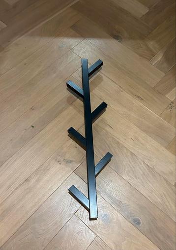 Houten Wandkapstok TJUSIG beschikbaar voor biedingen