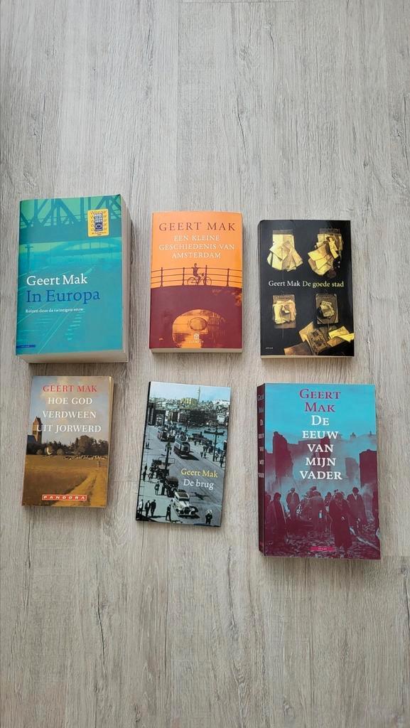 Boekenpakket Geert Mak met oa In Europa, Postzegels en Munten, Postzegels | Nederland, Ophalen of Verzenden