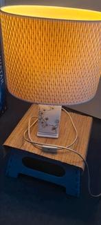 vintage lamp met bloemen standaard en rieten kap, Ophalen of Verzenden