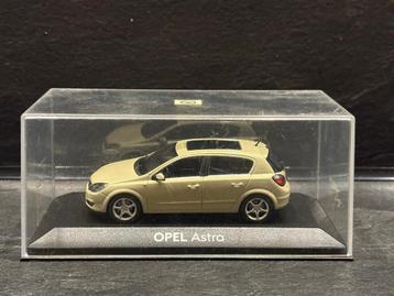 Opel Astra | Minichamps | Mint/Boxed beschikbaar voor biedingen
