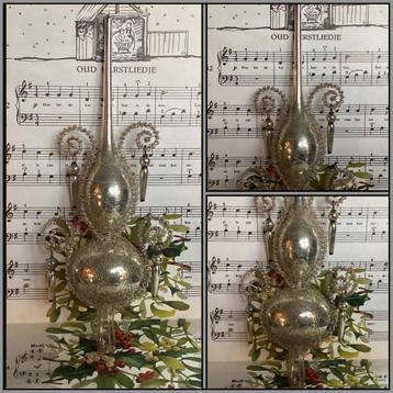 Antieke kerstpiek met leonisch draad en 4 glazen pegels beschikbaar voor biedingen