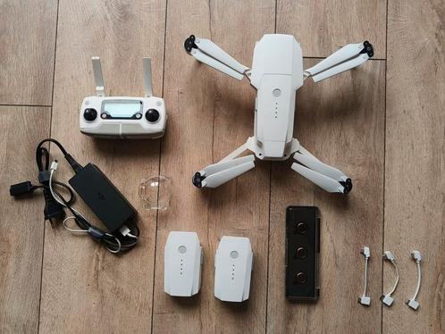 DJI Mavic pro Alpine White Fly More combo (Limited Edition), Audio, Tv en Foto, Drones, Zo goed als nieuw, Drone met camera, Ophalen of Verzenden