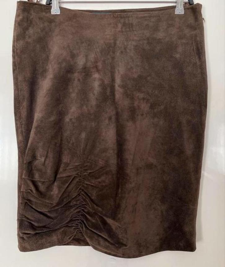 Van der Mark bruin suède rok maat 44 [DM], Kleding | Dames, Rokken, Zo goed als nieuw, Maat 42/44 (L), Bruin, Knielengte, Ophalen of Verzenden