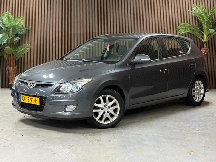 Hyundai i30 1.4i Blue Dynamic, Auto's, Hyundai, Bedrijf, i30, ABS, Airbags, Airconditioning, Alarm, Elektrische buitenspiegels