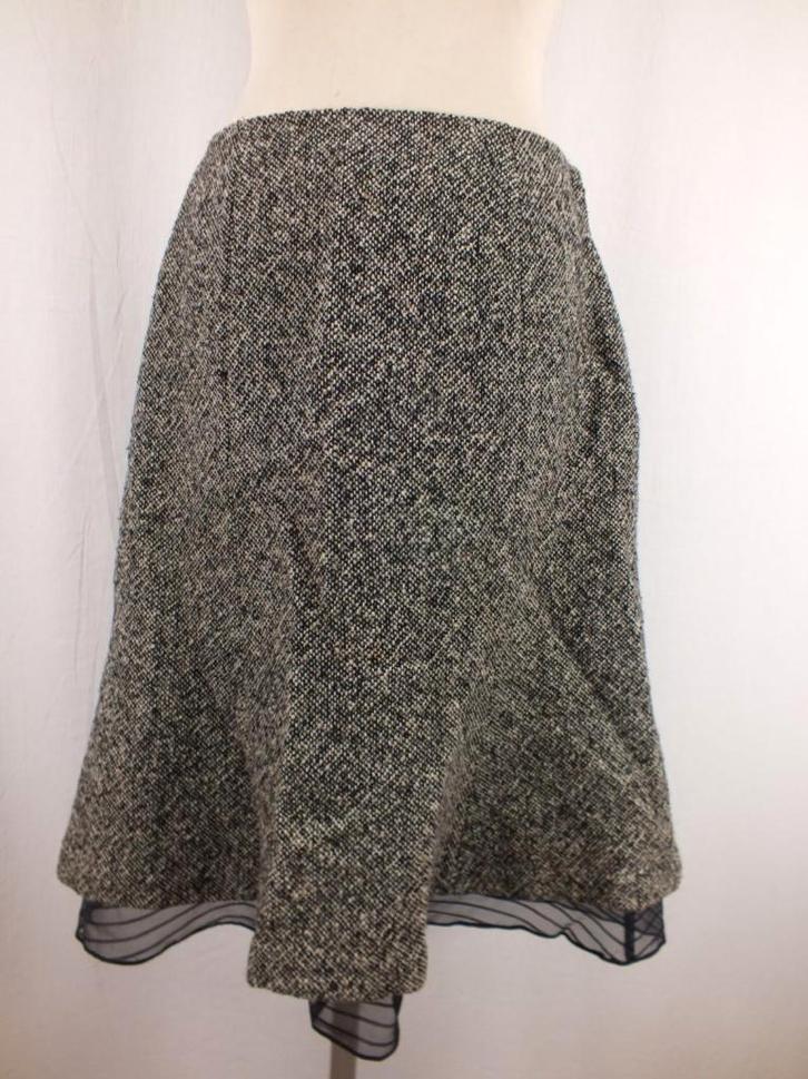 Leuke grijze rok. 64 % wol. Mt S (6) Merk Gap, Kleding | Dames, Rokken, Zo goed als nieuw, Maat 36 (S), Grijs, Knielengte, Ophalen of Verzenden